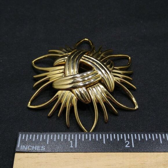 Kenneth Lane Modernist Convex Openwork Woven Brooch, Runway, Gold Plated, 2 1/2" - Picture 5 of 10